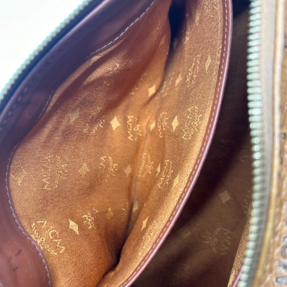 MCM VISETOS Boston bag cognac in color. - Picture 8 of 10